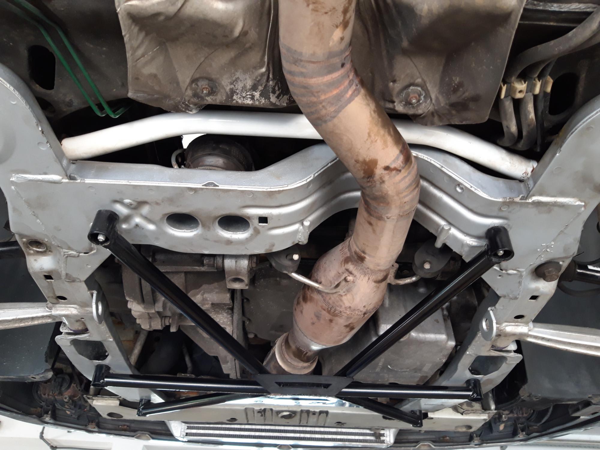 A-Zperformance Anti-Sway Bar Kit (28mm) SAAB 900 9-3 1994-2002