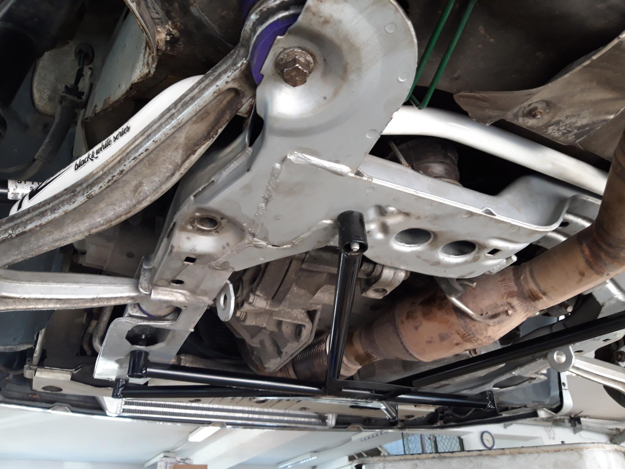 A-Zperformance Anti-Sway Bar Kit (28mm) SAAB 900 9-3 1994-2002