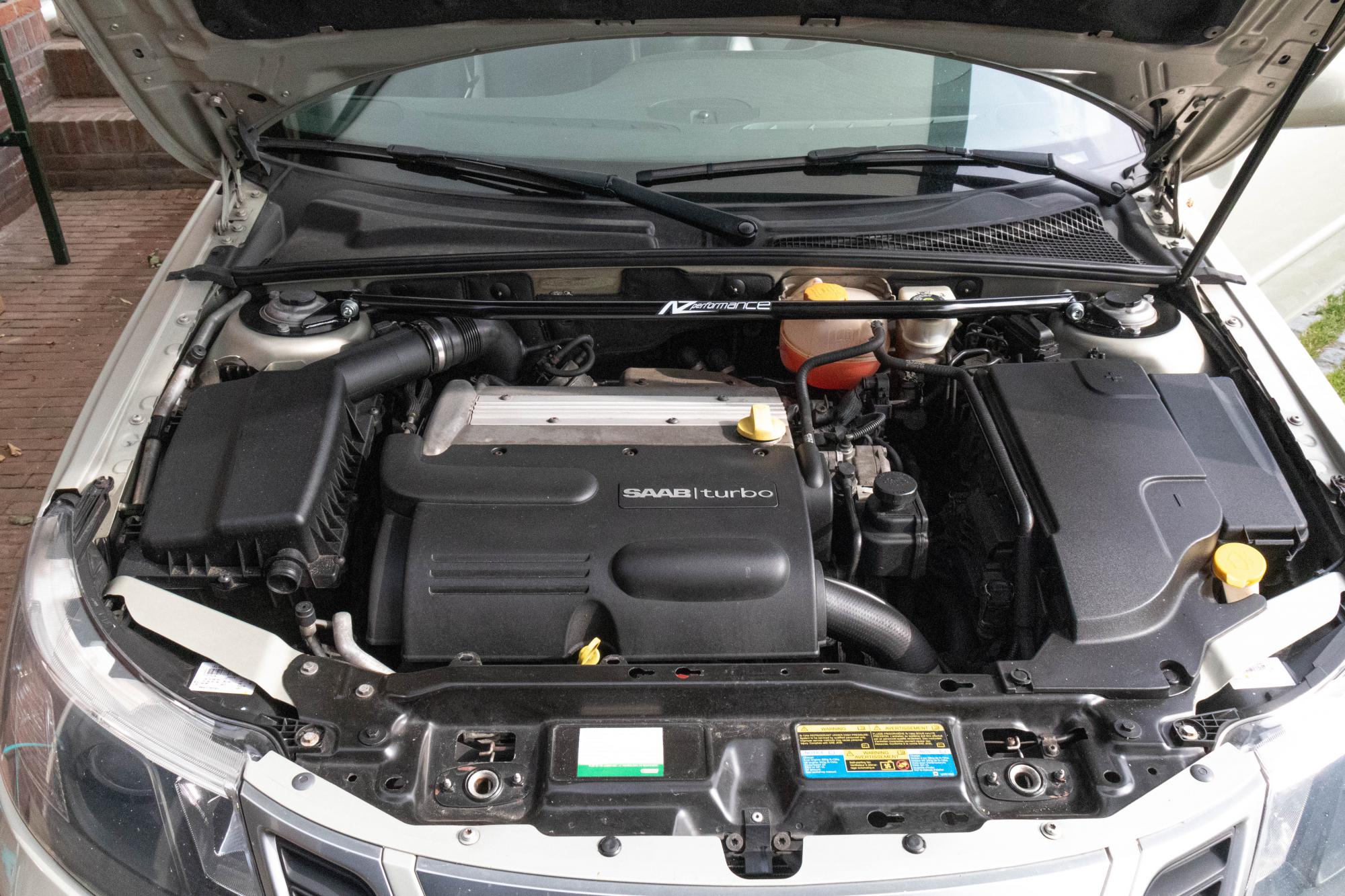 A-Zperformance Strut Brace SAAB 9-3 1.8 2.0 benzin 1.9 dízel 2003-2012 Black