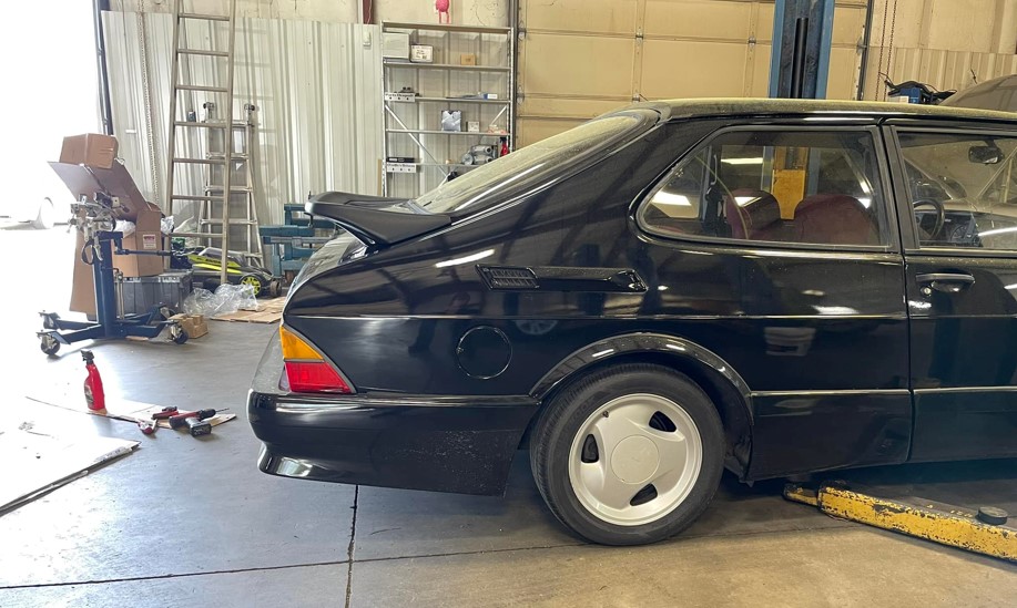 SAAB 900 Airflow Carlsson Rear Wing Rubber Replacement 1978-1993