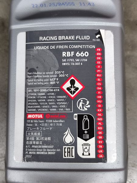 Motul RBF660 Brake Fluid for Performance and Street Cars (DOT5.1) 500 ml