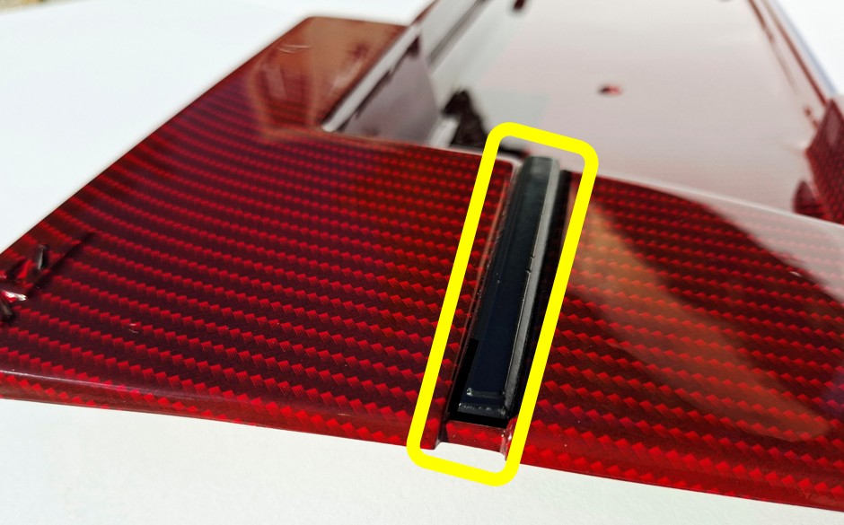A-Zperformance Black Trim for Rear Decor Panel SAAB 900 Classic 3- and 5-door hatchback (1pc)