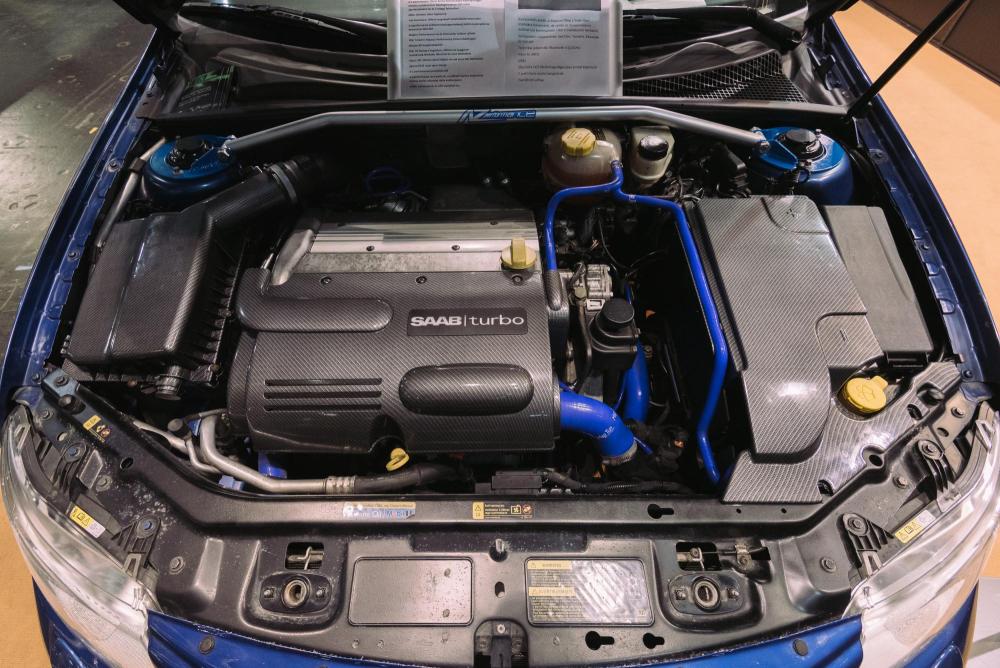 A-Zperformance | Carbon-Silver Engine bay kit SAAB 9-3 1.8 2.0 Petrol ...