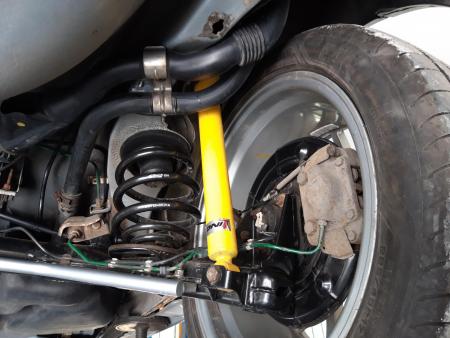 KONI Sport állítható hátsó lengéscsillapító SAAB 900 9-3 1994-2002 - 1db KONI Sport állítható hátsó lengéscsillapító SAAB 900 9-3 1994-2002 - 1db